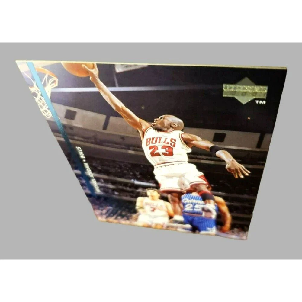 1995-96 Upper Deck MICHAEL JORDAN NBA SLAM & JAMS ACTION Card #352 CHICAGO BULLS